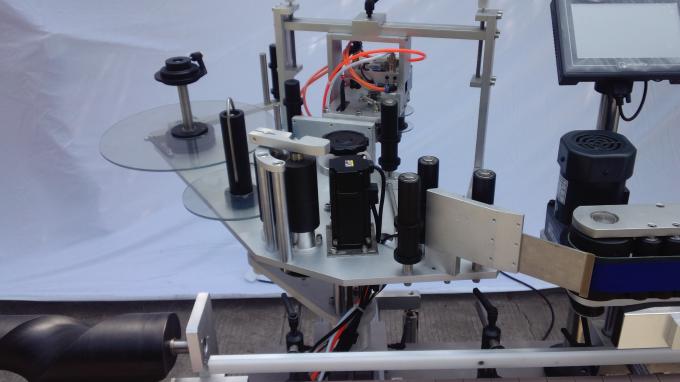 Машина за етикетиране на пластмасови етикети за двустранни или едностранни 220V 1,5HP 50 / 60HZ