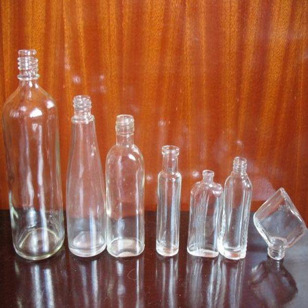 Високоскоростна най-добра цена SUS304 Икономична автоматична машина за етикетиране на флакон за самозалепващи стикери