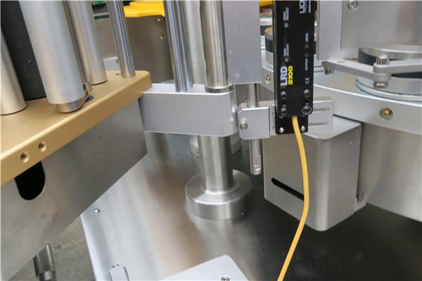 Високоскоростен въртящ се етикетиращ стикер с колан за опции за пълнене на машини