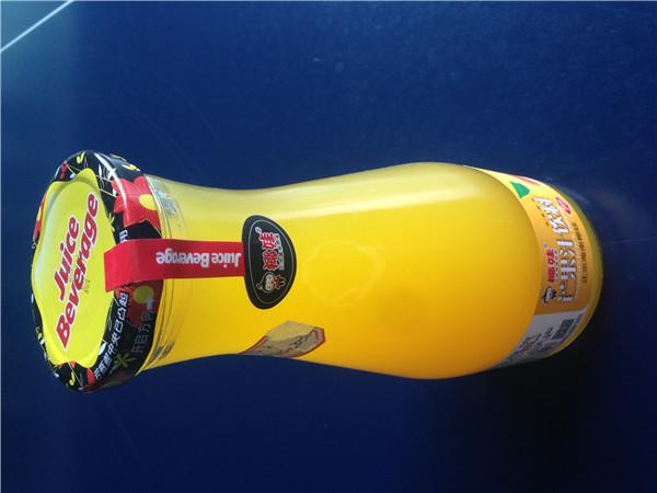 Самозалепваща се етикетираща машина, Линейна вертикална машина за етикетиране с четири етикета