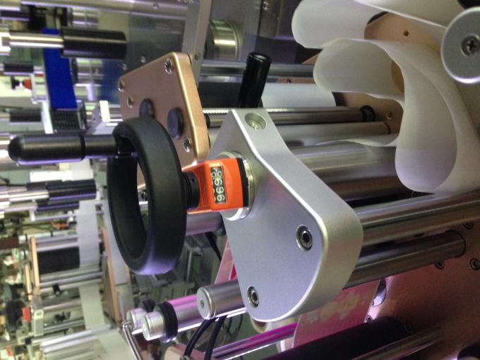 Апликатор за етикети с кръгла бутилка Машина за етикетиране на стикер за електрически шкаф