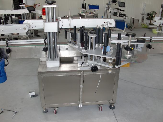 Пластмасови и стъклени бутилки PLC контролират автоматичен двустранен стикер за етикетиране на серво мотор