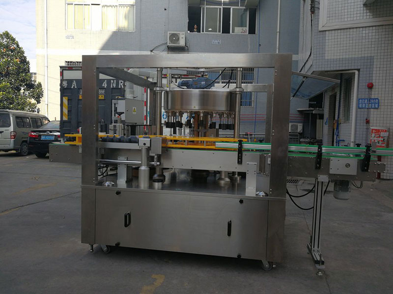 автоматично оборудване за нанасяне на етикети