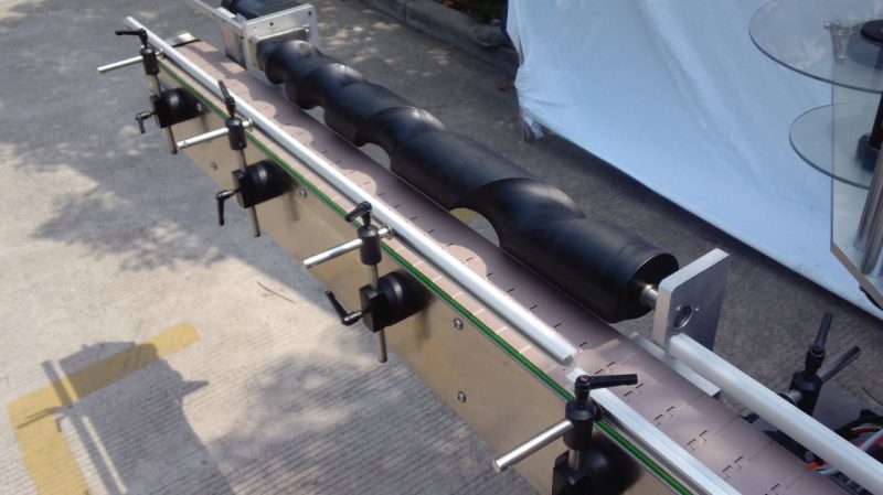 Китай Опаковъчна машина за етикетиране на кръгла бутилка за използван автоматичен доставчик на самозалепващи се фабрични цени