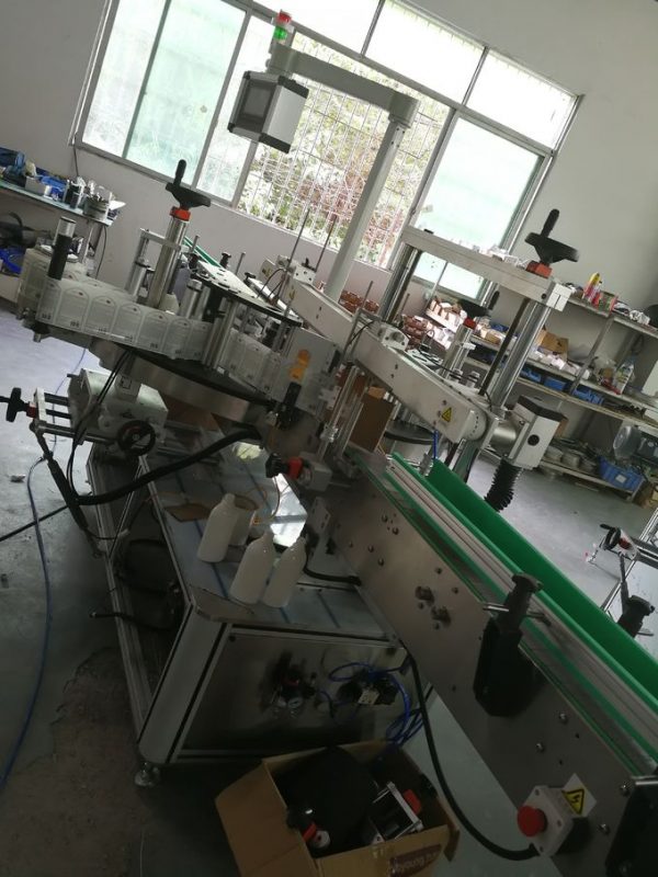 Машина за етикетиране на самозалепващи се стикери отпред и отзад, апликатор за етикети на бутилки