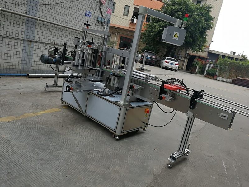 Китай Машина за етикетиране на самозалепващи стикери с високоскоростен доставчик 200BS / мин